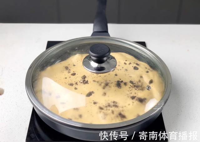 不用烤箱,一把平底锅就能做,店里一盒好几十,在家10块搞定一盘