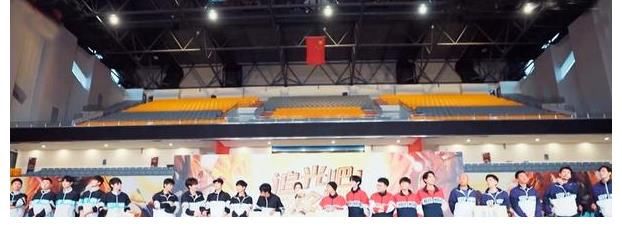 好家伙！《追光吧》剛開播就被一星刷屏，觀眾的差評理由出奇一致