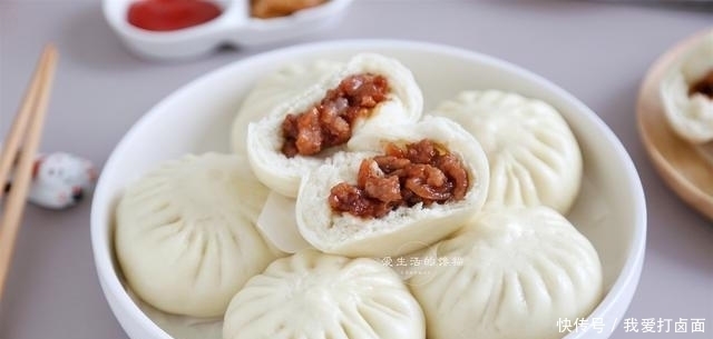 做包子不要只会加酵母,多加一样,包子白又胖,冷了也不发硬