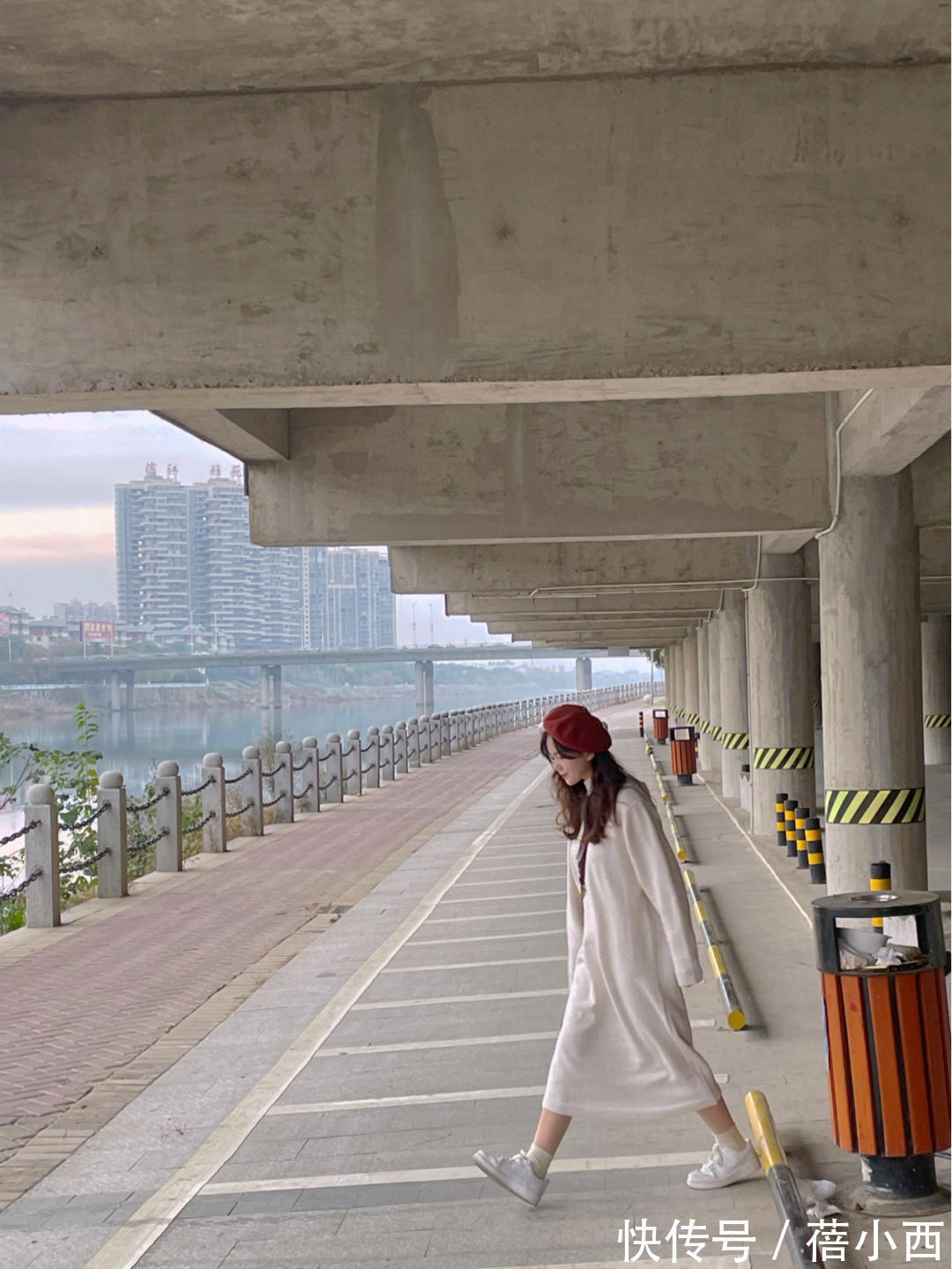 针织连衣裙 冬天穿衣内搭怎么选?直接入手“针织连衣裙”,温柔、大气又chic