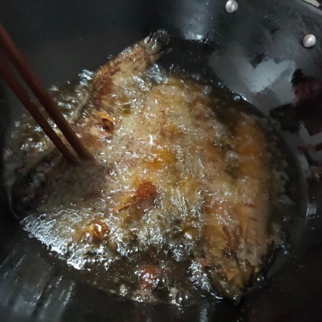 香酥泥鳅鱼，麻辣香酥，太解馋了