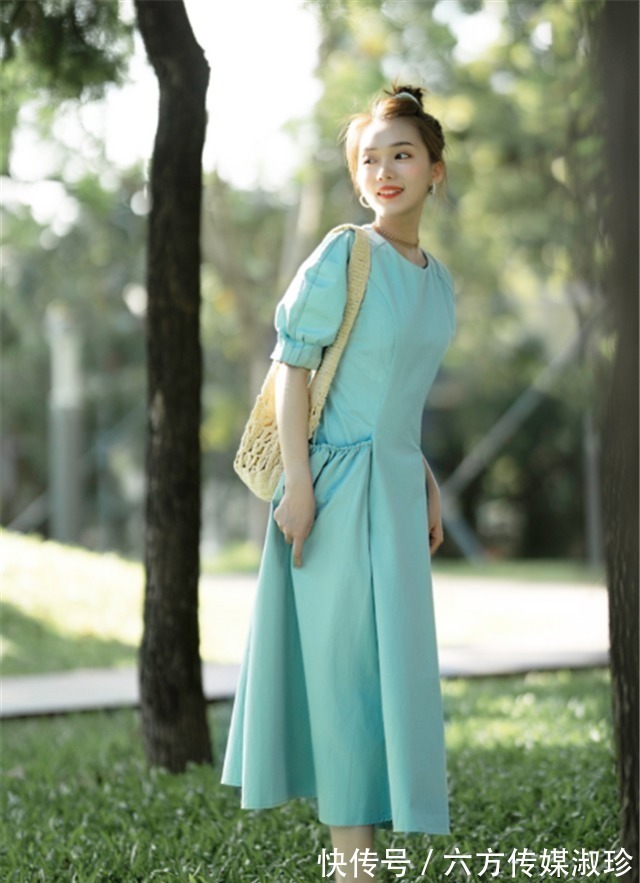 显白 2021下半年的“流行色”太高级了,显白衬肤飙气质,黑黄皮都