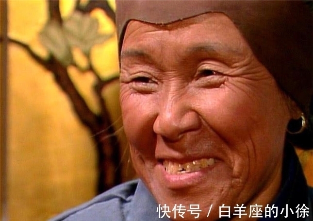 书房@红楼梦:为何刘姥姥只夸书房不夸黛玉?你看她发现了黛玉什么秘密