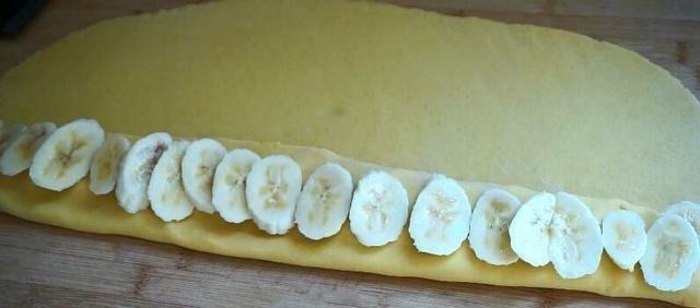 香蕉不要直接吃，加1碗玉米面，粗粮细做，比买的面包好吃