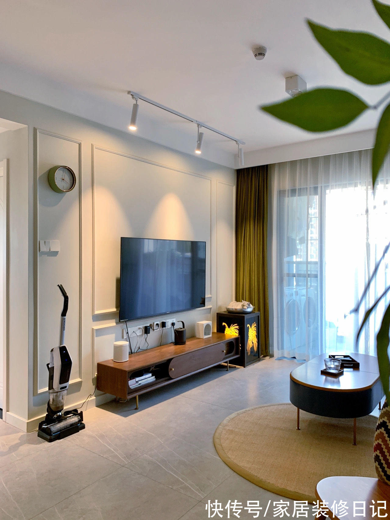 石膏线|年轻人越来越喜欢“省钱装修”,不吊顶+无主灯,骨子里透着高级