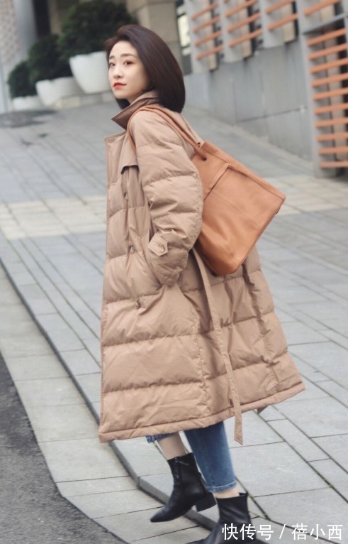 时髦 身高不足158cm怎么穿羽绒服?看下面这4套look,显高显瘦又时髦