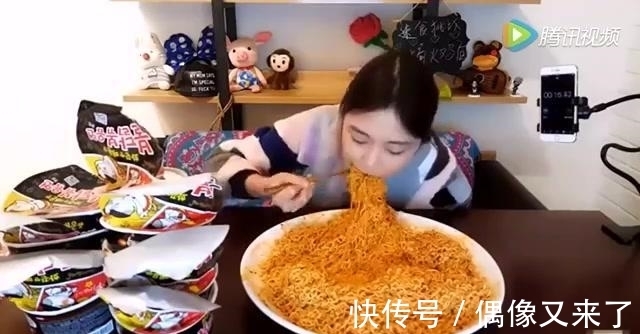 徐乾学|同样是吃饭，为啥她1顿能吃8斤米？不怕被撑死吗？