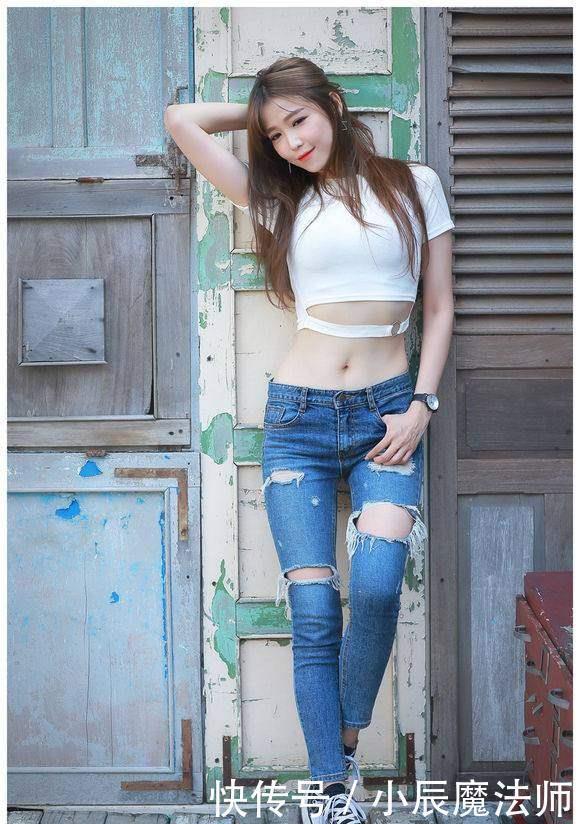 牛仔裤|小姐姐爱穿紧身牛仔裤,婀娜多姿,俏皮可爱又不失妩媚性感