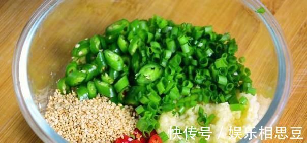 小米椒|学会这道万能凉拌调味汁,拌什么都好吃,拌一盘吃光一盘