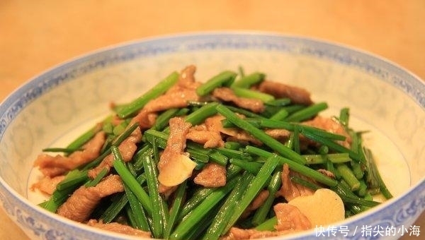 翻炒|鲜上加鲜的下饭菜,肥而不腻,营养健康,家人大快朵颐很是过瘾!