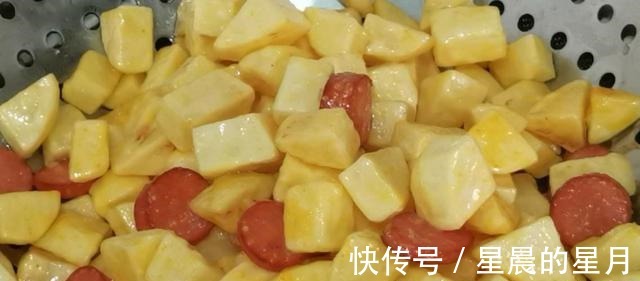 叶子|土豆用这种方法做,外酥里软,美味可口,既可以是菜也可以当零食!
