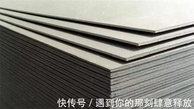 卫生间|卫生间吊顶是PVC还是铝板扣,一般人都选错了,别再选错了!