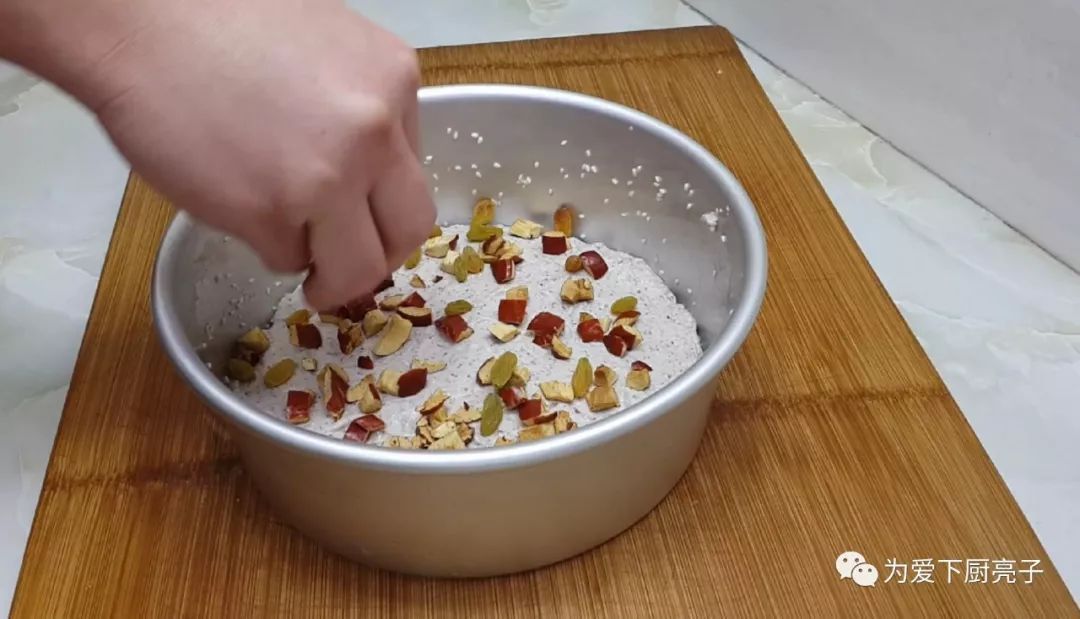 红豆|我家大米从不蒸米饭,加2个鸡蛋,不用烤不用蒸,出锅孩子抢着吃