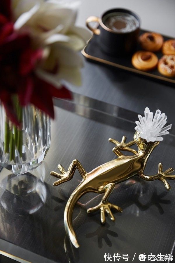 轻奢|参观了他的115㎡新家，才明白什么是轻奢感，一家人住着真舒服！