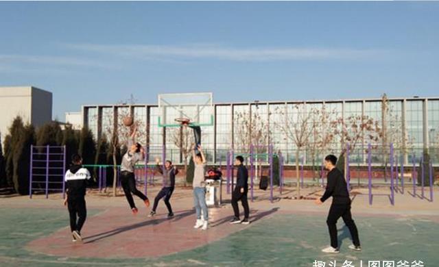 长高|在喝完奶后立马睡觉,可能会延缓孩子长高,家长们别不在意