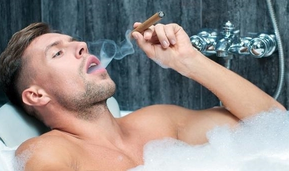 生活习惯|刮胡子的频率决定男人寿命两个时间尽量少刮,长寿才更喜欢你