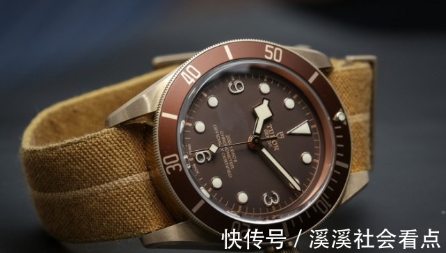 海底两万里 计时码表和潜水表,哪个更实用!