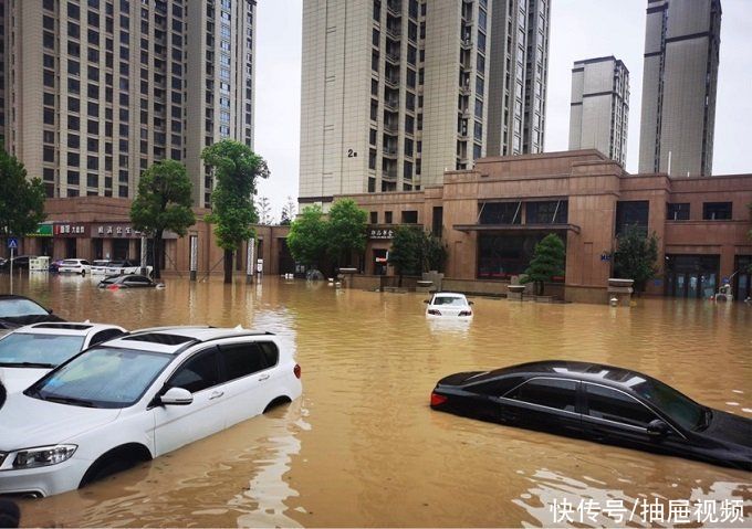 平安产险|平安产险：郑州暴雨中的温暖瞬间 天灾无情，平安有爱