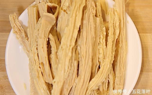 爱吃|孩子爱吃的黄瓜炒腐竹,鲜嫩爽口,美味营养,吃一次念念不忘