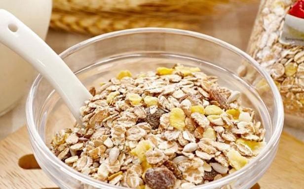 排毒|祛湿好时机,4种食物要多吃,轻松祛湿排毒,瘦出小蛮腰!