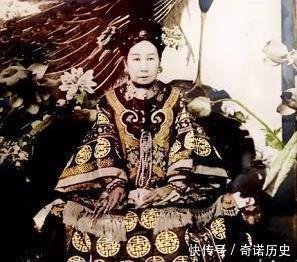 屠夫|关羽和张飞,一个屠夫一个小贩,为何武功还那么高!