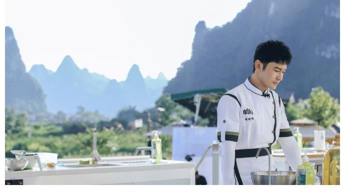 中餐厅|《中餐厅5》官宣结束，黄晓明发长文感悟：惊喜和惊吓伴随了一路