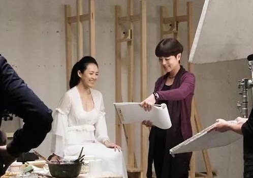 章子怡@画家夫妇请章子怡与林志玲当人体模特,出名后一幅画卖6000万