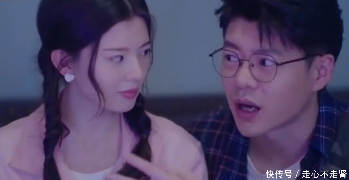 《乌鸦小姐与蜥蜴先生》顾川陪着姜小宁一起唱歌跑调,现场嗨起来