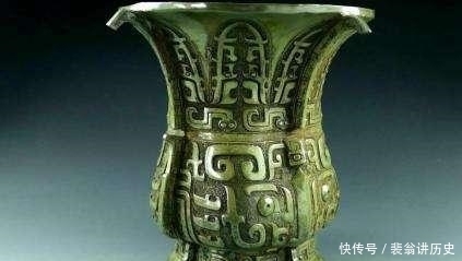 3000年前国宝被丢废品站,考古人员买下,发现底部刻“中国”二字