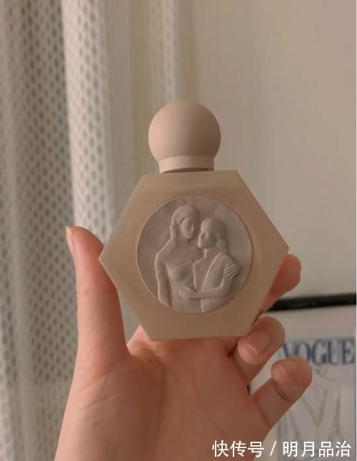品位|正所谓闻香识女人,有品位的女人都会选这几款香水,低调又有韵味