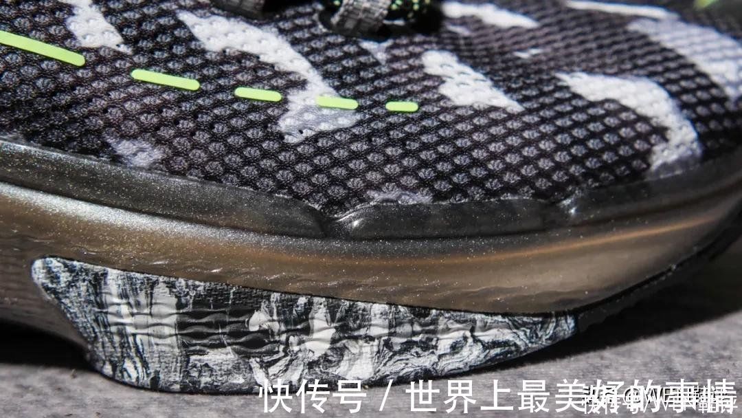 安踏 都2021了这项科技居然还在用!中底科技就是进击3无人问津的真因