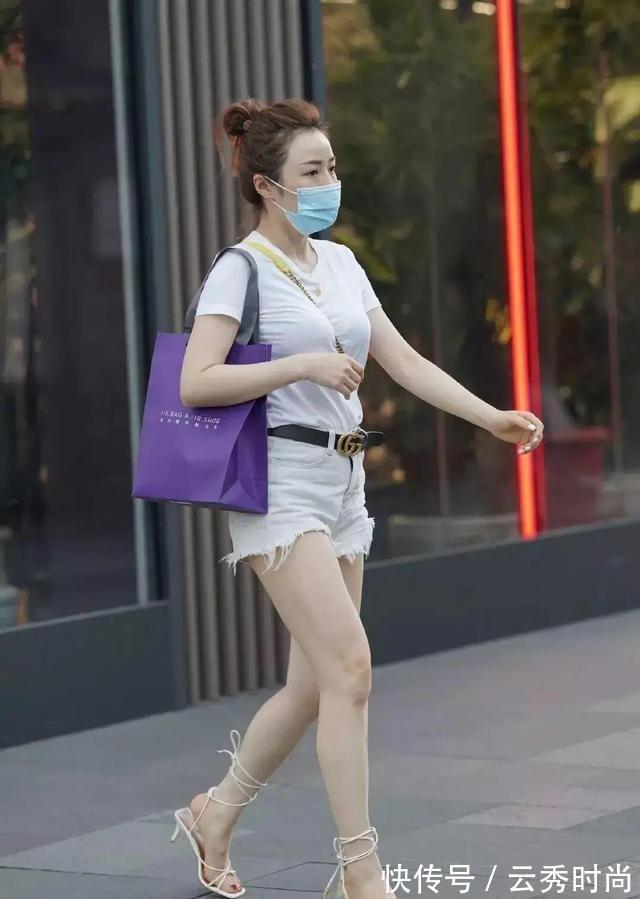 无袖|饱满的“无袖短裤”美女，到处都充满风情！