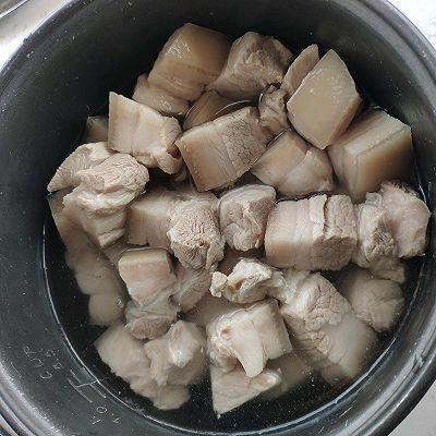 二两半红烧肉
