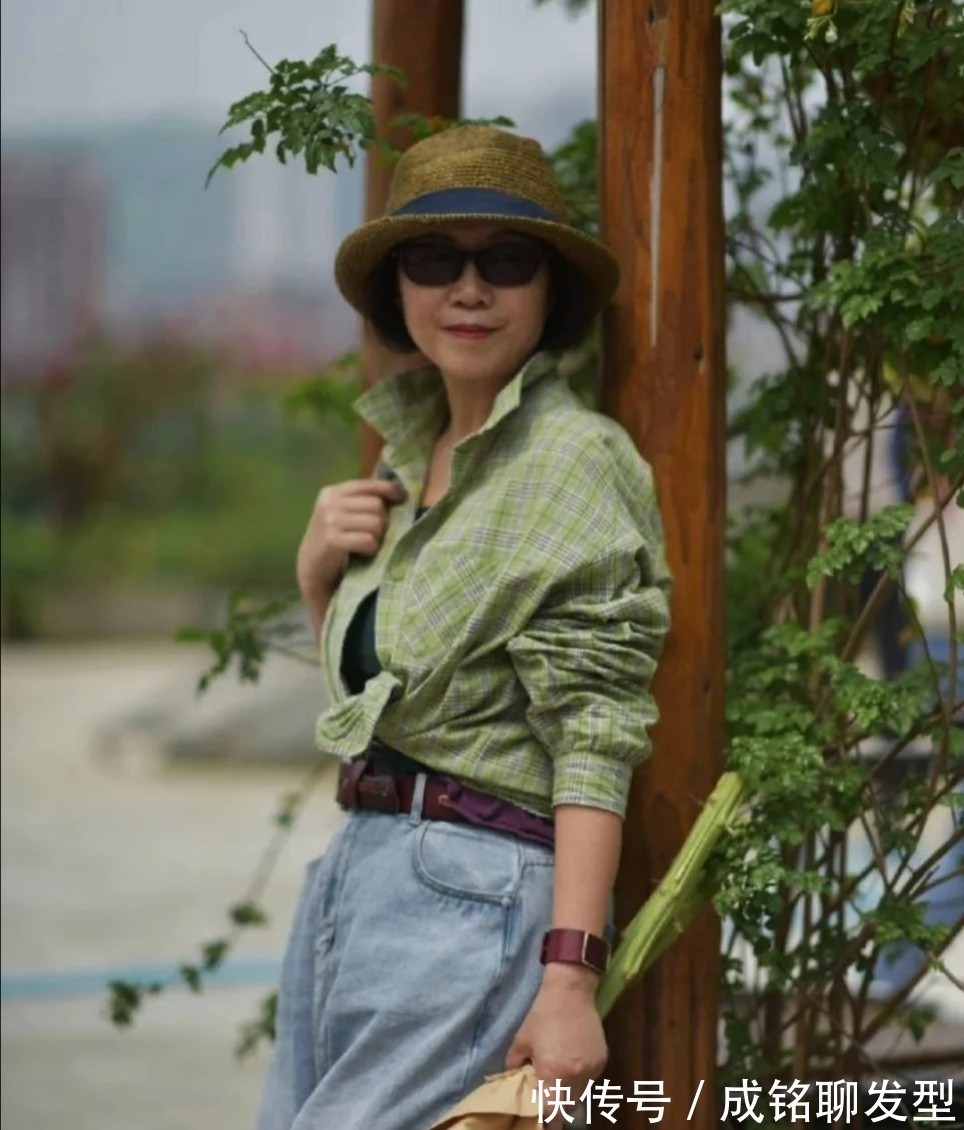 衬衫|50岁身材微胖的女人,靠穿衣搭配打造高级气质,会穿才是硬道理