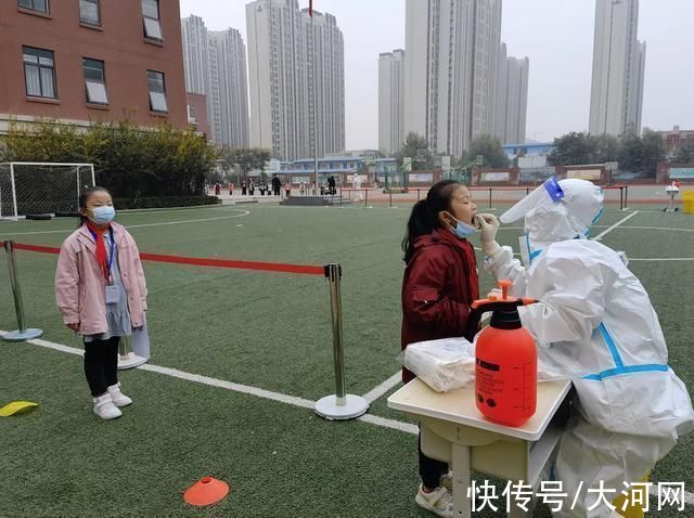 核酸|昨天河南新增本土确诊1例无症状9例!今天郑州学校有序开展核酸检测