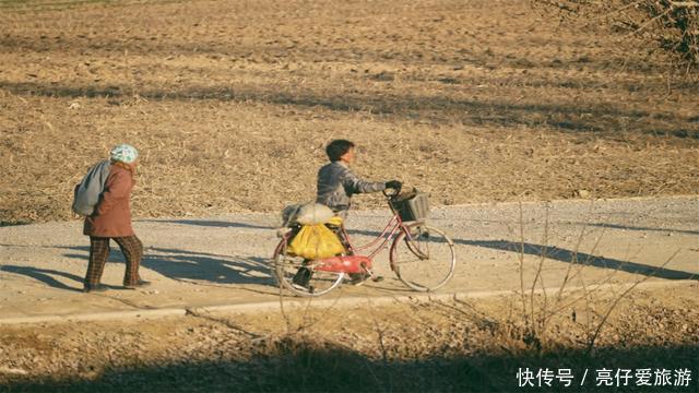 早已|朝鲜一些奇特现象，外来游客或许觉得匪夷所思，但当地人早已习惯