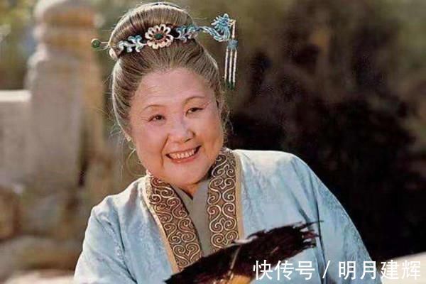 生日宴@贾母一句话让王熙凤乐开花,给王夫人种下一根刺,宝钗:太精明了