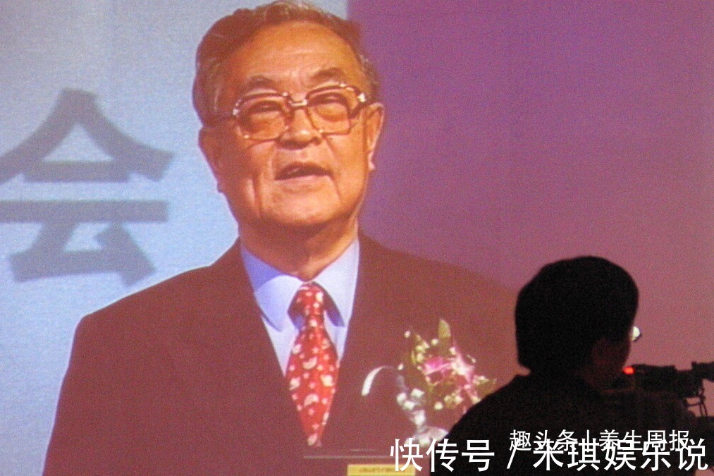 研究癌症60年,92岁孙院士提醒三大致癌习惯,很多人都有