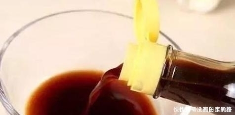 这种“水”浇花,好比浇“砒霜”,黄叶、烂根成常事,快停下来