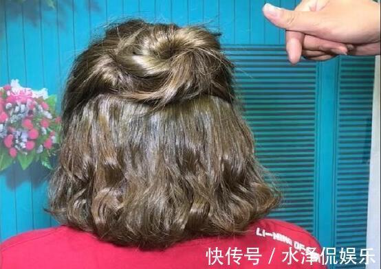 美的 40岁的发型师忠告女人50岁后，头发越短越卷，越卷越小