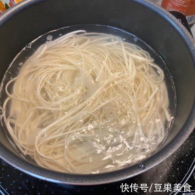 茄子面|邻居开店月入10万，竟然是全靠随意茄子面