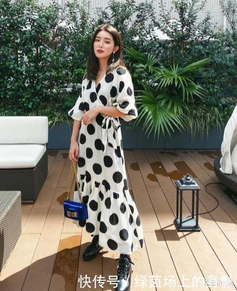 五官最美、长相惊艳,日本模特的“大气熟龄风”穿搭,太让人喜欢