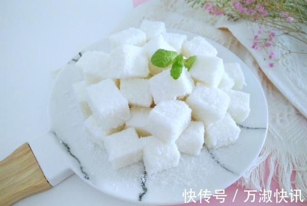 牛奶要过期了别扔，加点淀粉锅里一倒，香甜Q弹，太好吃了