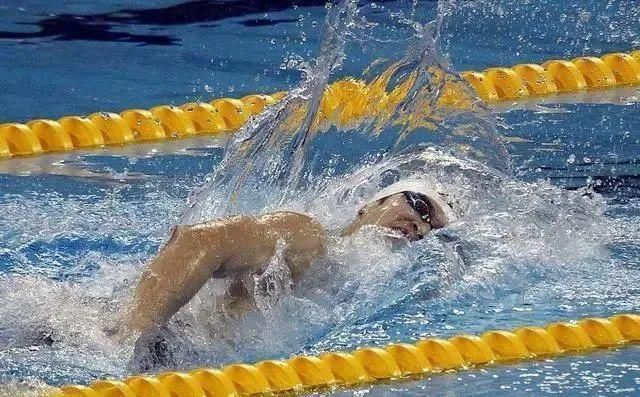 游泳|女生多重才算胖?标准体重公式告诉你,网友:原来一直不用减肥!