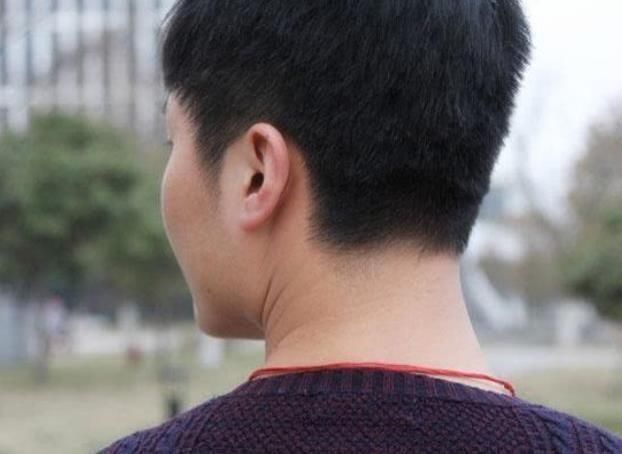 肺部|经常吸烟的人,身上没有3处“凸起”,恭喜你,肺部还算健康