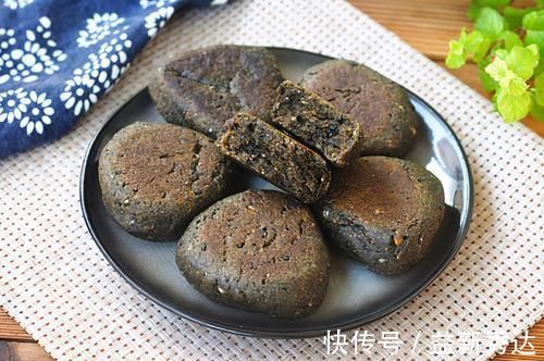 面团|年后早餐,老公爱上了它!平底锅一烙10分钟上桌,好吃还顶饱!