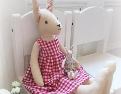 学布艺|一块布剪碎了再拼接起来,搞什么0基础学布艺拼布,附教程