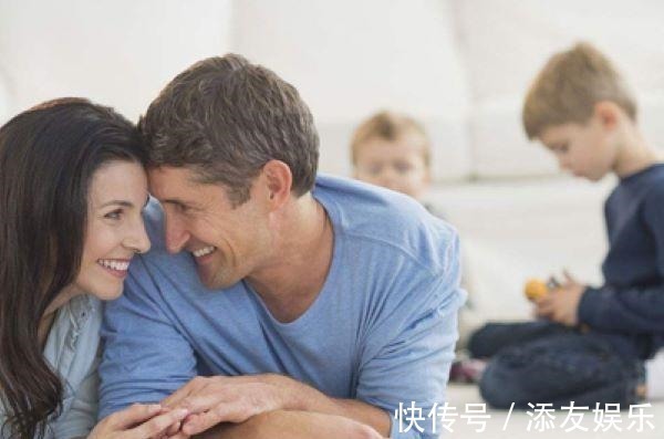 作业|孩子写作业差点“气疯”妈妈,这回答让人哭笑不得父母不好当