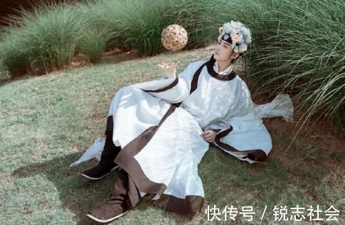 茱萸$真·花美男|穿汉服还要在头上戴花,本以为会奇怪,但被惊艳到了