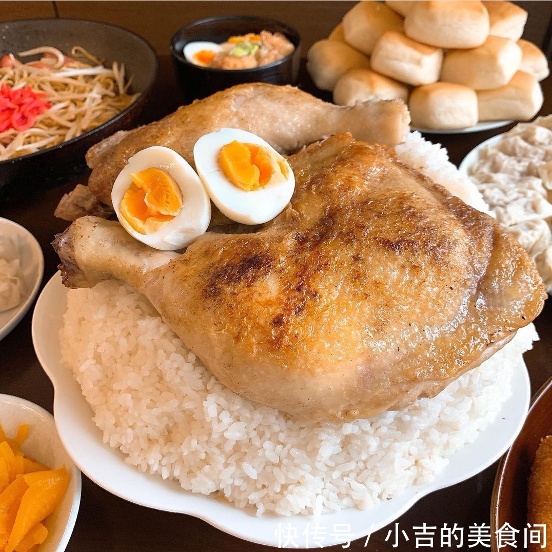 “食量很大”的家庭主妇晒晚餐,与老公的晚餐放在一起,对比惊人